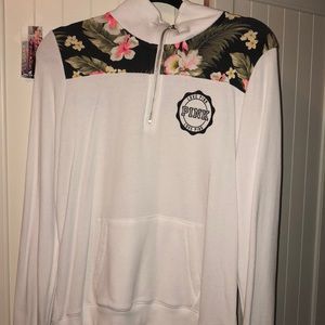 Victoria’s Secret Pink white quarter Zip Medium